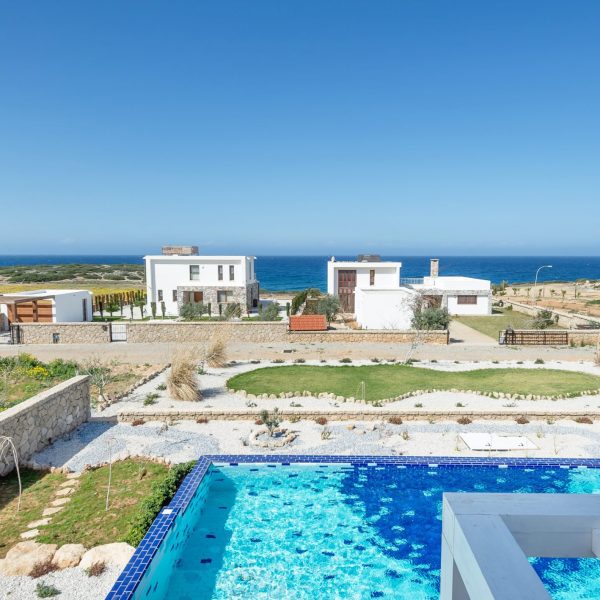 HORSESHOE BAY FIVEBED VILLA EXT 4