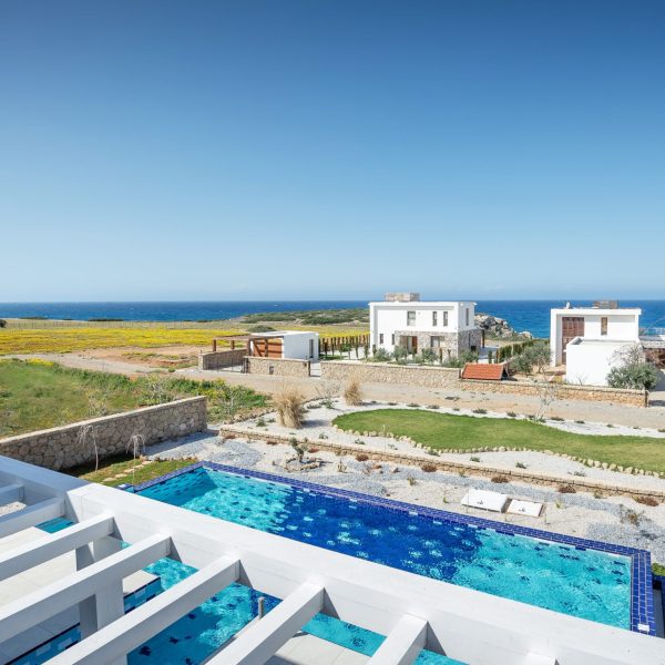 HORSESHOE BAY FIVEBED VILLA EXT 5