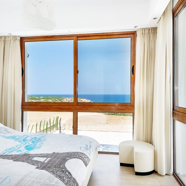 HORSESHOE BAY THREEBED VILLA INT 8